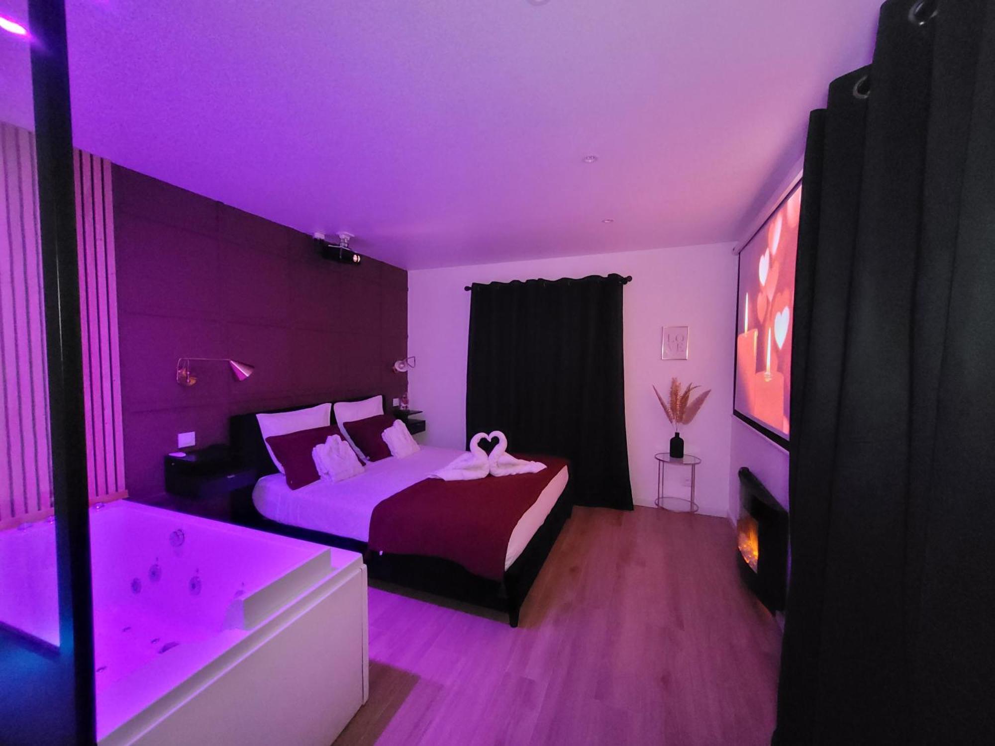 Nuit D'Evasion Love Room Avec Baignoire Balneotherapie Toulon Exterior foto